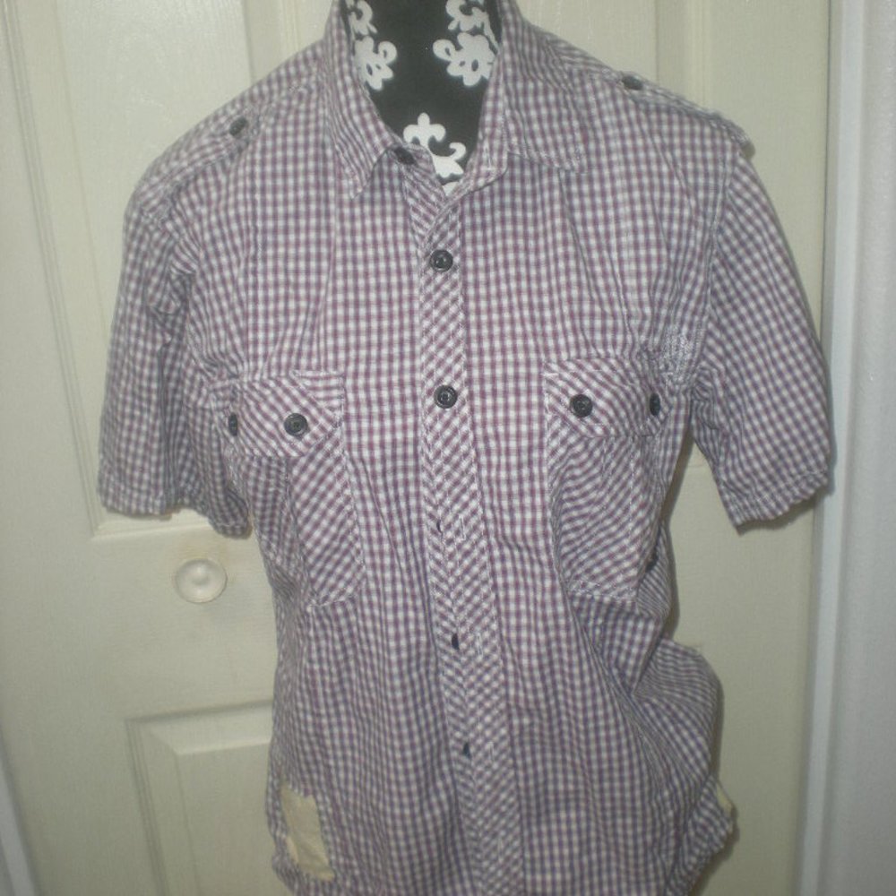 MONARCHY Brand     Size M  NWOT  Button Up Shirt